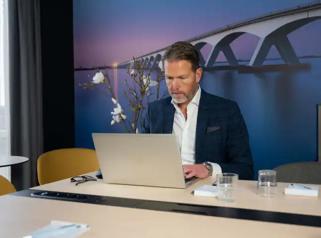 8 uurs vergaderarrangement